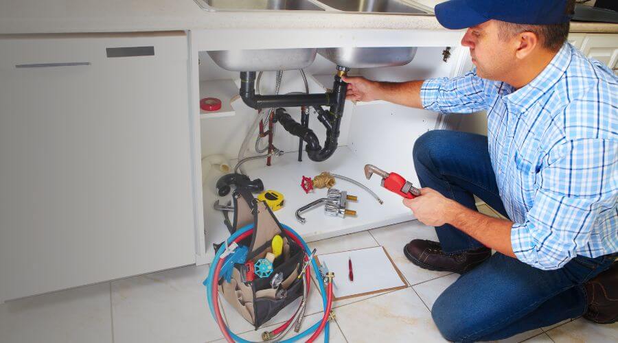 Expert burst pipe repair services in Veblen, SD